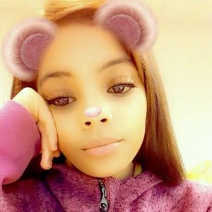 Meet your Posher, Carla